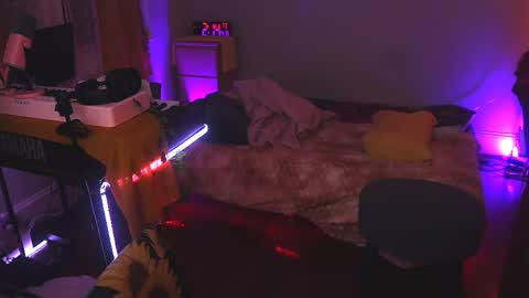 Lio Roxy online show from April 2026 06:09:01 AM