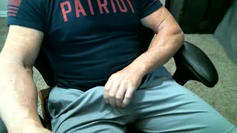 fitguy40 online show from November 2025 09:29:02 PM