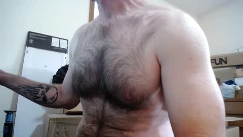  Links in Bio below online show from September 2025 11:44:01 AM