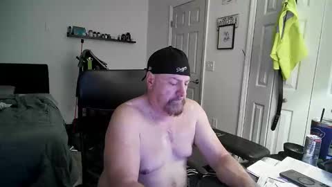 Snapshot of flaguy3233 chatting on February 2025 08:45:02 PM Florida guy online show from February 2025 08:45:02 PM