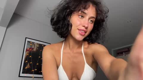 Eva online show from November 2025 05:06:01 AM