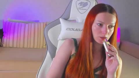 Snapshot of flamystar chatting on June 2026 01:15:01 AM Yana online show from June 2026 01:15:01 AM