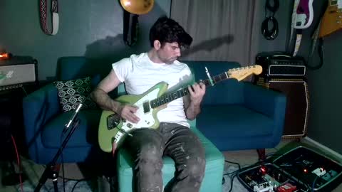 Snapshot of flanneldong chatting on October 2025 03:25:01 AM Flannel Dong online show from October 2025 03:25:01 AM