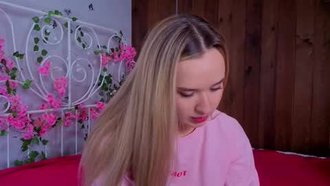 Amina online show from November 2025 08:22:02 AM