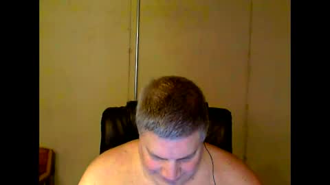 Snapshot of fletch32 chatting on January 2025 03:28:02 AM jd online show from January 2025 03:28:02 AM