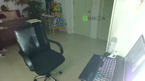 Snapshot of flexy_cat chatting on June 2026 12:27:01 PM Flexy Cat online show from June 2026 12:27:01 PM
