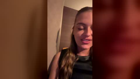 flirtfever23 online show from April 2026 09:50:01 PM