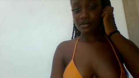 flirty_arrya online show from April 2026 10:43:02 AM