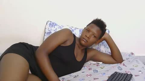 flirty_ebony online show from February 2026 03:56:01 AM