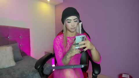  Flor  online show from June 2026 04:05:01 AM