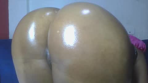 Snapshot of flora_fantasy chatting on April 2026 12:35:02 AM fantasy online show from April 2026 12:35:02 AM