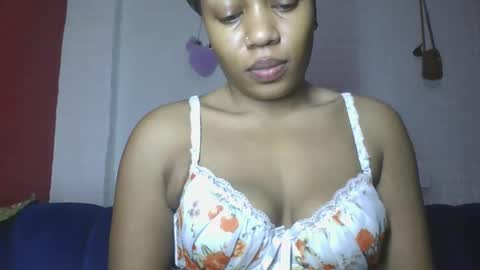 Snapshot of flora_fantasy chatting on April 2026 07:22:01 PM fantasy online show from April 2026 07:22:01 PM