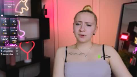 flora_nyx online show from January 2026 02:00:01 PM