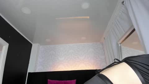 FLORA online show from March 2026 09:04:01 AM