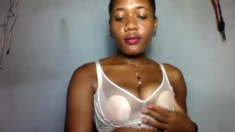 florencia011 online show from January 2025 06:20:02 PM
