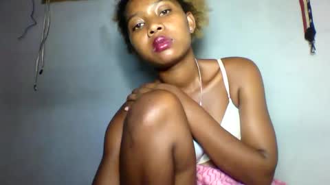 florencia011 online show from January 2025 12:01:01 AM