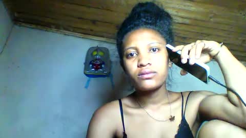 florencia011 online show from October 2025 06:14:01 AM