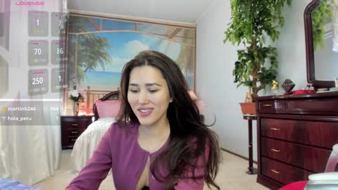 Nicole online show from February 2025 04:01:02 AM