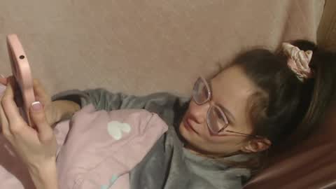 say meow and send tip  online show from March 2026 07:06:02 PM