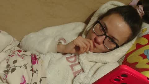 say meow and send tip  online show from March 2025 09:09:02 PM