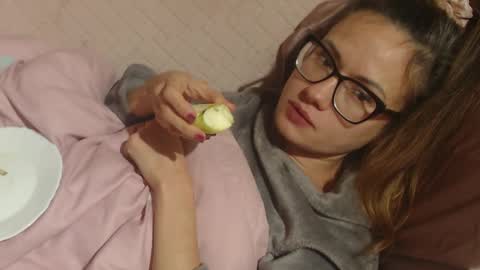 say meow and send tip  online show from November 2025 09:54:01 PM