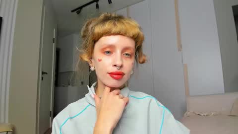 Flower online show from March 2026 04:35:01 PM