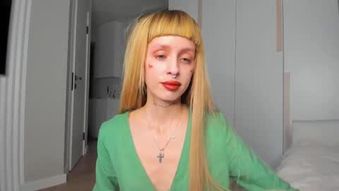 Flower online show from April 2026 01:27:02 PM