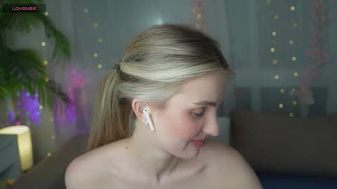 Adeline online show from January 2025 02:46:02 PM