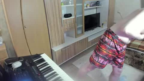 fluffycat  online show from September 2025 06:09:01 PM