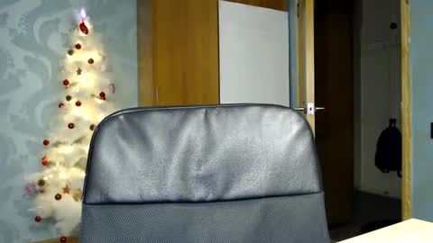 Molli  Ready for any play with you. Hottest show in pvt  Help a student earn big tokens  online show from January 2025 12:27:02 AM