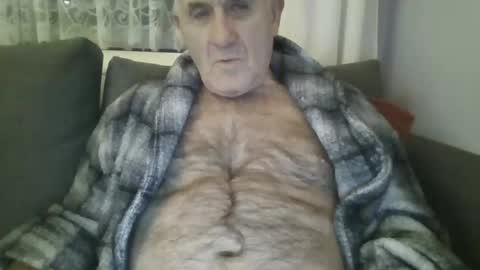 Snapshot of follador1001 chatting on January 2025 10:41:02 PM follador1001 online show from January 2025 10:41:02 PM