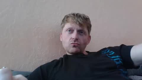 Snapshot of forgotten_lover chatting on November 2025 02:40:02 PM forgotten_lover online show from November 2025 02:40:02 PM