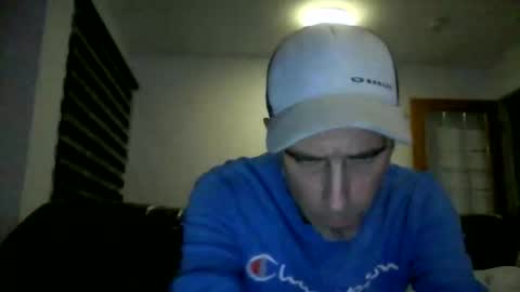 fouraide42 online show from November 2025 04:40:01 AM