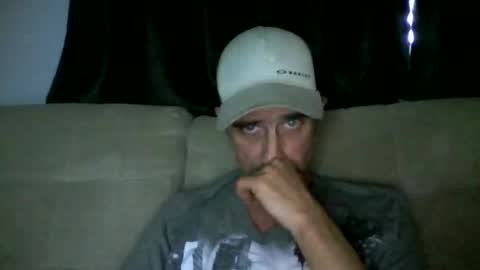 fouraide42 online show from April 2026 10:22:02 PM