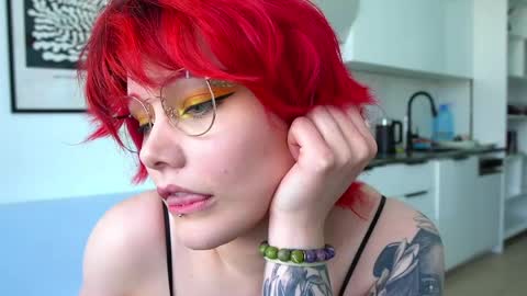 Snapshot of fox_and_dog chatting on April 2026 02:43:02 PM Senya subscribe to telegram channel online show from April 2026 02:43:02 PM