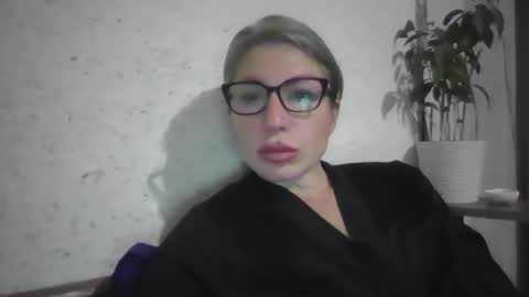 fox_red_lady7 online show from November 2025 07:57:01 PM