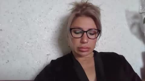 fox_red_lady7 online show from April 2026 08:33:02 AM