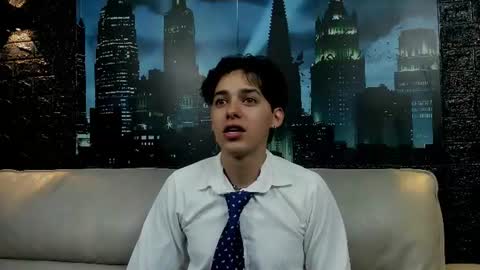Snapshot of fox_white_ chatting on June 2026 07:00:02 PM . FOX WHITE . online show from June 2026 07:00:02 PM