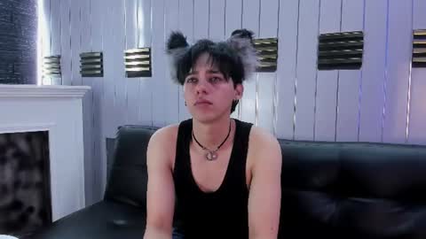 Snapshot of fox_white_ chatting on July 2026 12:07:02 PM . FOX WHITE . online show from July 2026 12:07:02 PM