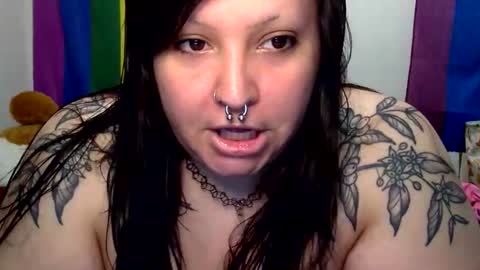 foxdarling96 online show from October 2025 03:02:02 PM