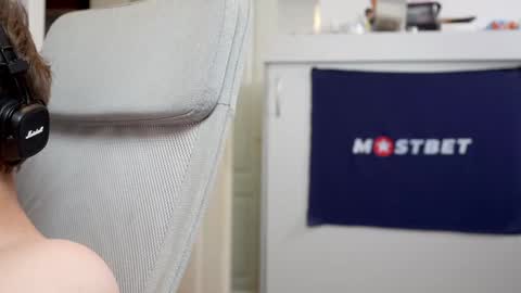 CUSTOM PHOTOS AND VIDEOS -  online show from December 2024 02:21:01 PM