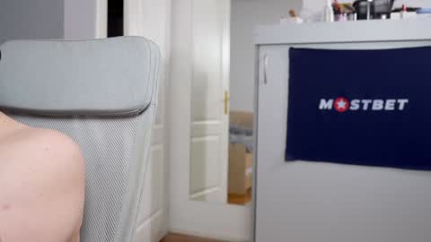 CUSTOM PHOTOS AND VIDEOS -  online show from December 2024 03:41:02 PM