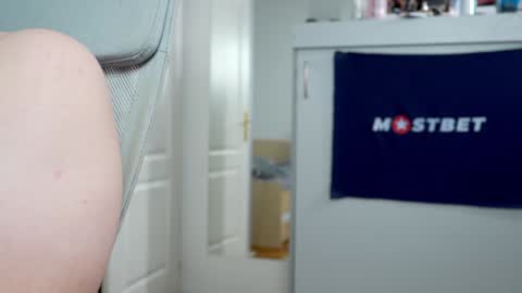 CUSTOM PHOTOS AND VIDEOS -  online show from January 2025 11:48:01 AM