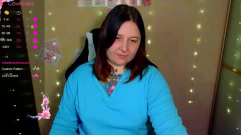 Snapshot of foxgirlandmerguis chatting on May 2026 07:27:02 AM Belinda online show from May 2026 07:27:02 AM