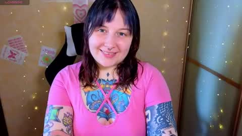 Snapshot of foxgirlandmerguis chatting on July 2026 07:14:01 AM Belinda online show from July 2026 07:14:01 AM