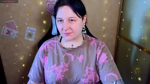 Snapshot of foxgirlandmerguis chatting on July 2026 07:04:02 AM Belinda online show from July 2026 07:04:02 AM
