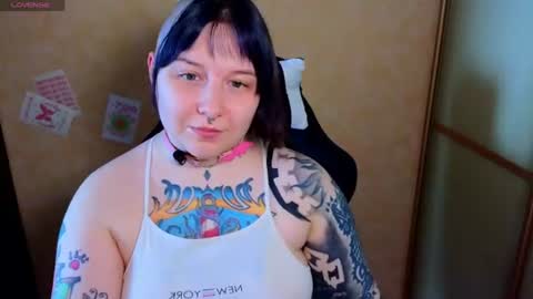 Snapshot of foxgirlandmerguis chatting on July 2026 08:17:02 AM Belinda online show from July 2026 08:17:02 AM