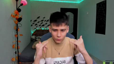 Foxicfu online show from December 2024 10:44:02 AM