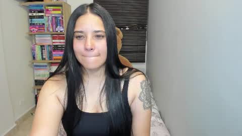 Snapshot of foxwen chatting on June 2026 11:36:02 PM wen. online show from June 2026 11:36:02 PM