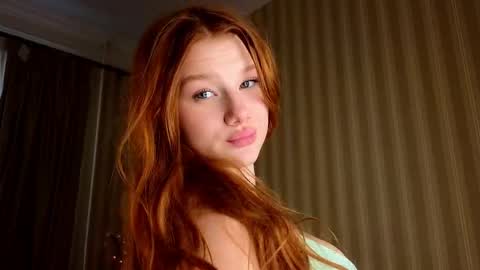 Snapshot of foxxx_tail chatting on May 2026 02:03:01 PM Petra online show from May 2026 02:03:01 PM